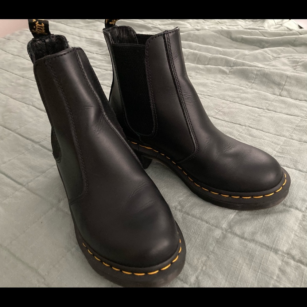 Dr. Martens Cadence Leather Heeled Chelsea Boot